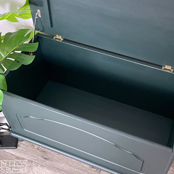 Blanket Storage Box in Dark Green-Belton & Bumble