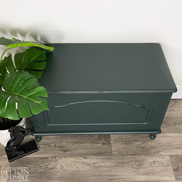 Blanket Storage Box in Dark Green-Belton & Bumble