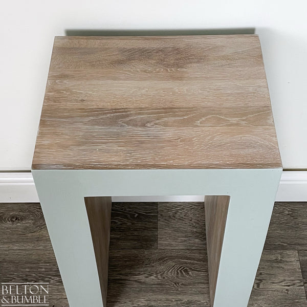 Contemporary Oak Side Table – Close up top surface detail showing smooth, satin finish and edge profile