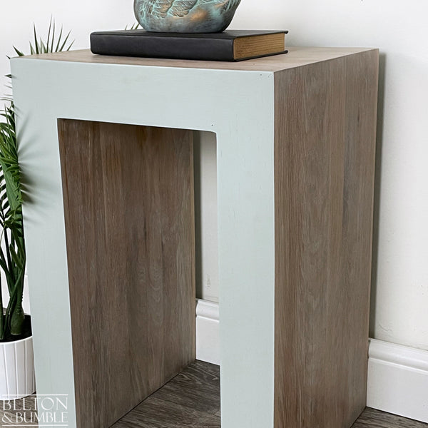 Contemporary Oak Side Table – Side profile highlighting depth and silhouette