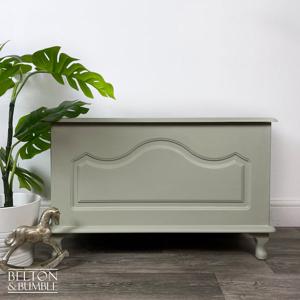 Blanket Storage Box in Pale Green-Belton & Bumble