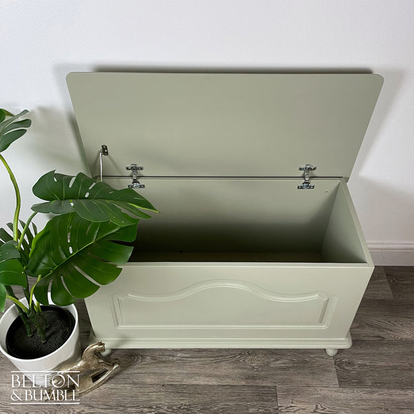 Blanket Storage Box in Pale Green-Belton & Bumble