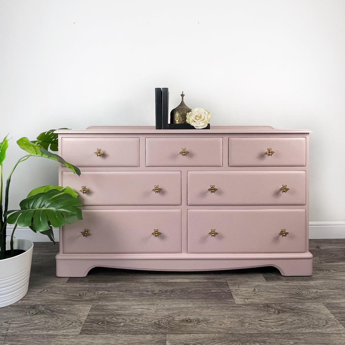 Choosing the Perfect Paint Colour for Your Furniture