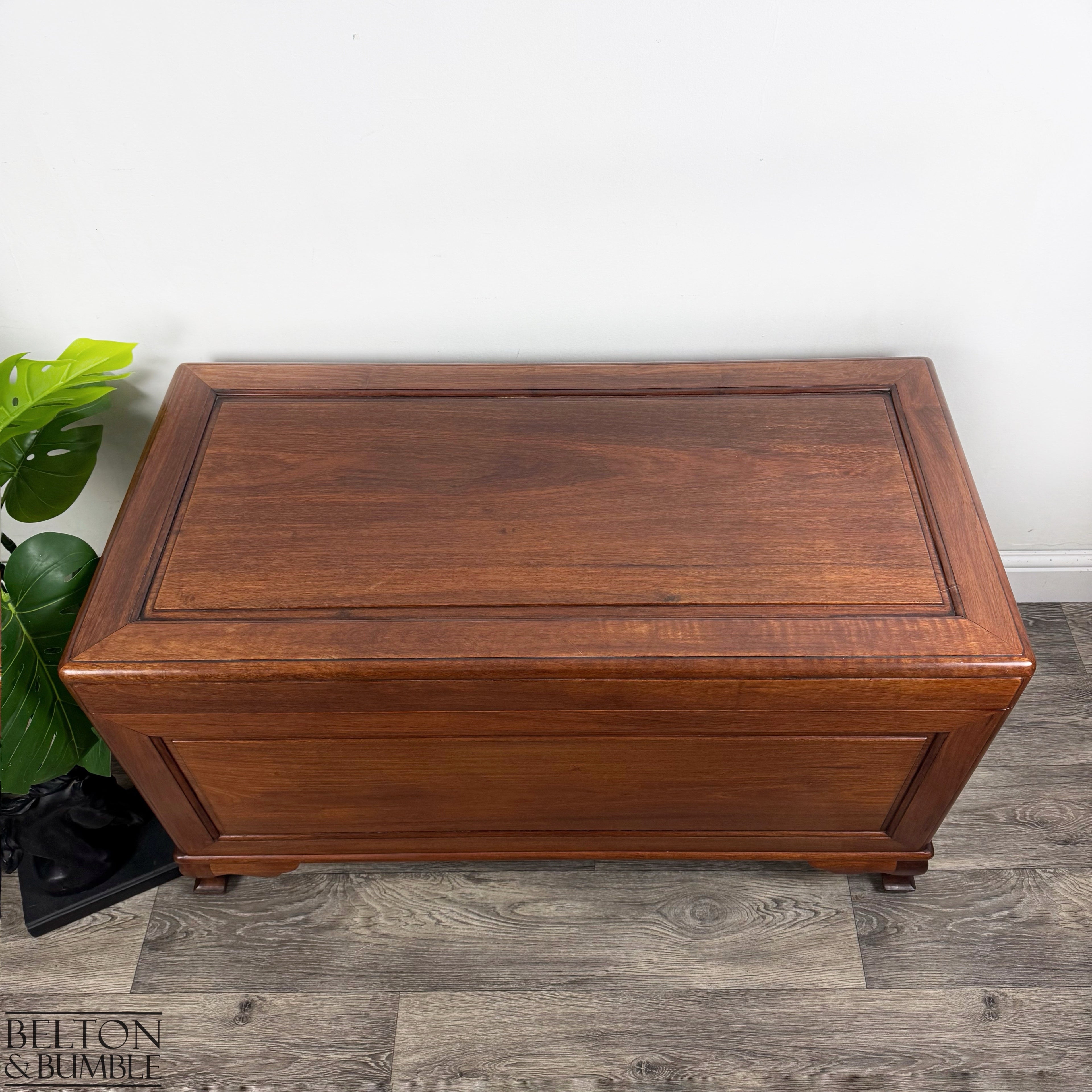 Mahogany Blanket Box Storage Chest with Lift-Up Lid
