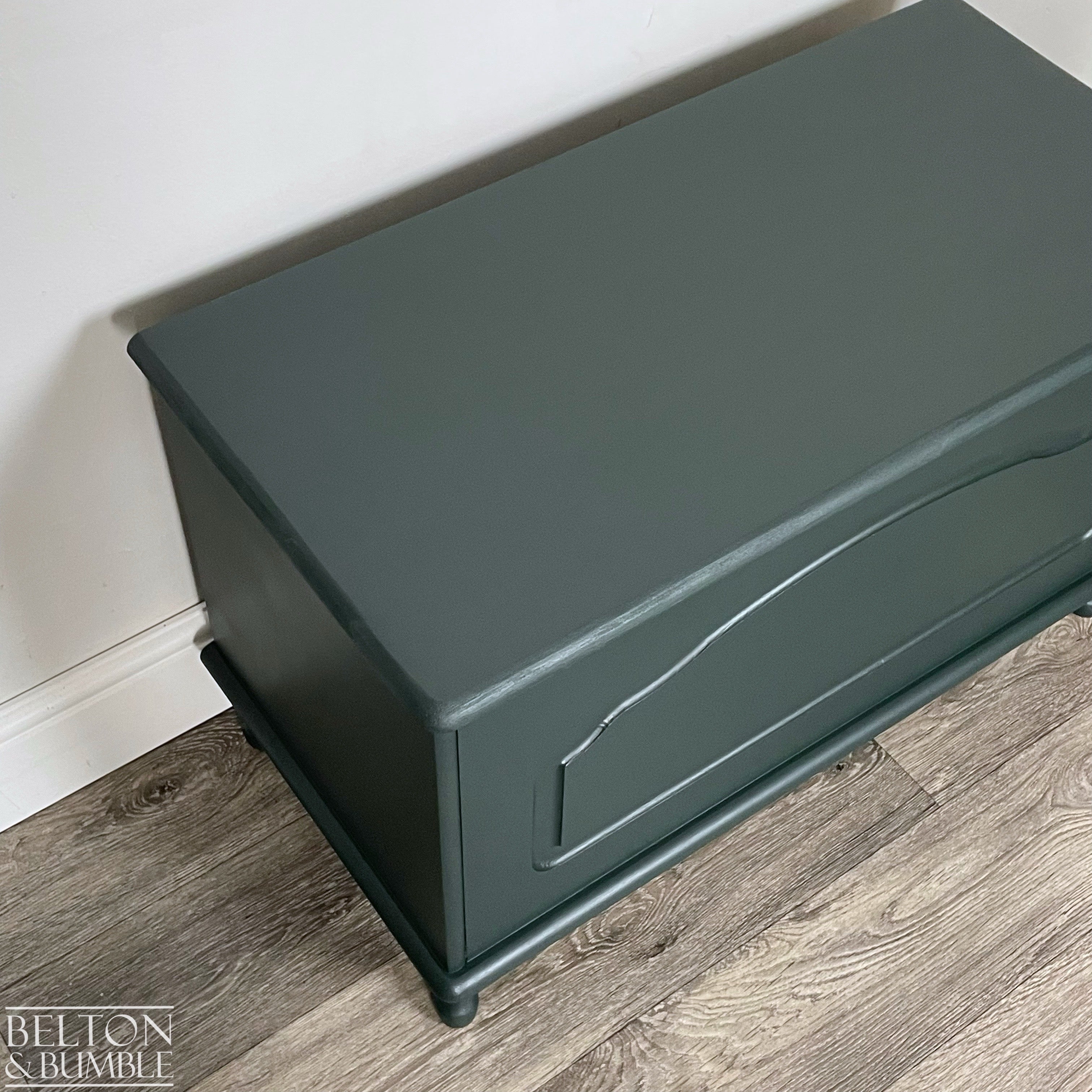 Blanket Storage Box in Dark Green-Belton & Bumble