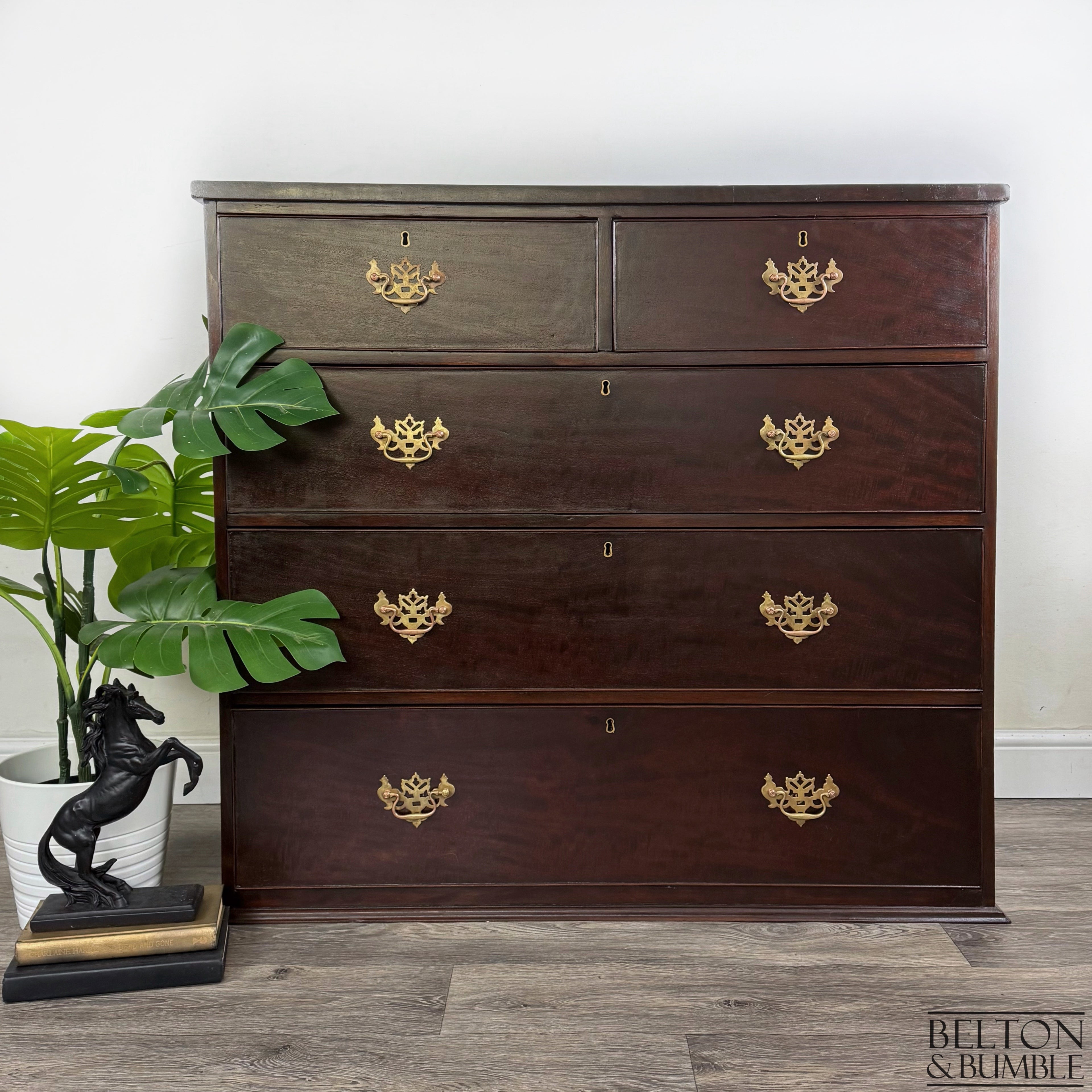 Antique Style Solid Wood Chest of Drawers in Mahogany and Walnut
