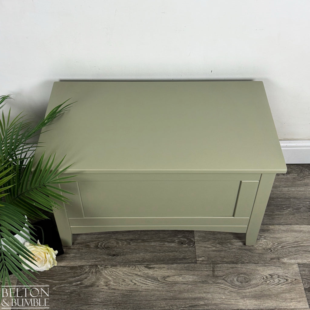 Pine Blanket Box in Lichen Green with Removable Cushion