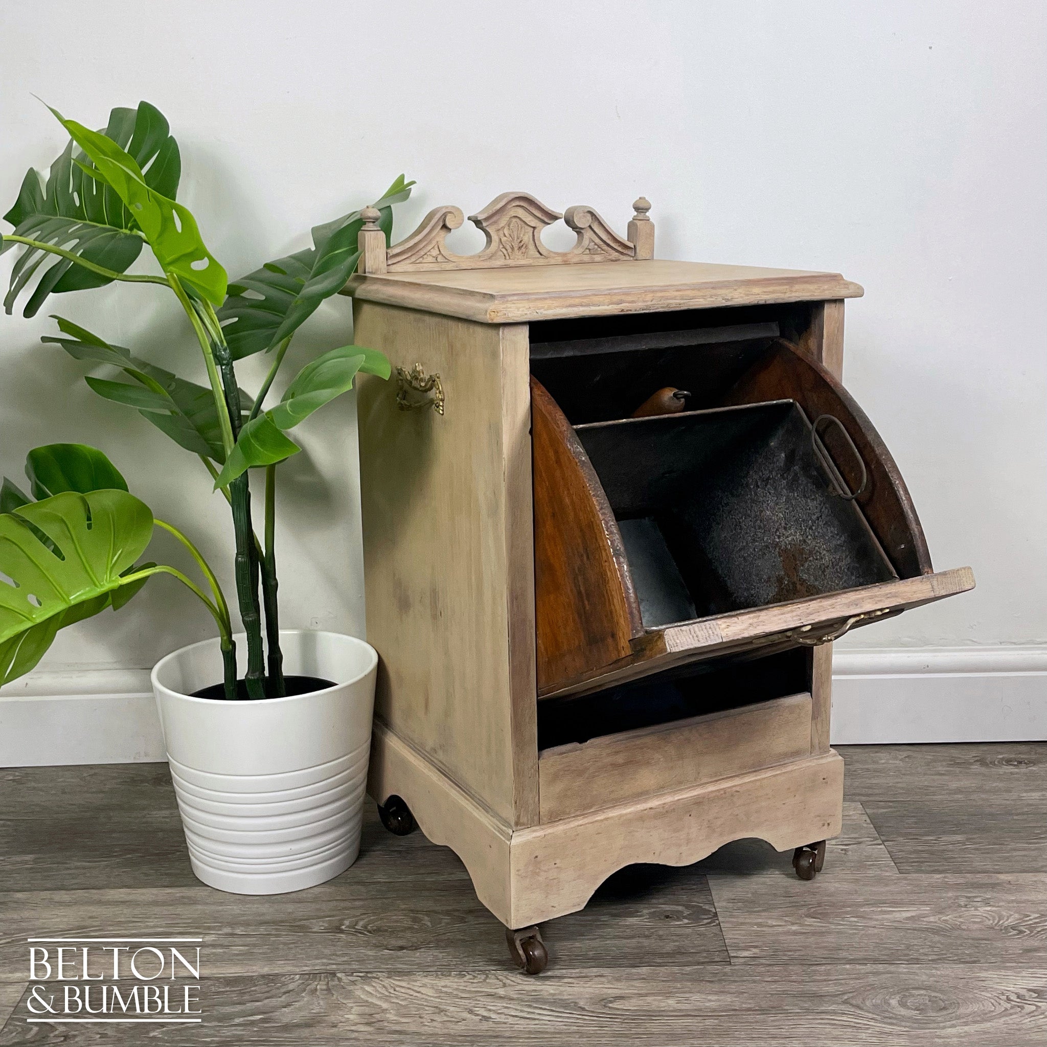 Antique Victorian Perdonium – Interior detail view with usable storage