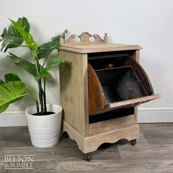 Antique Victorian Perdonium – Interior detail view with usable storage