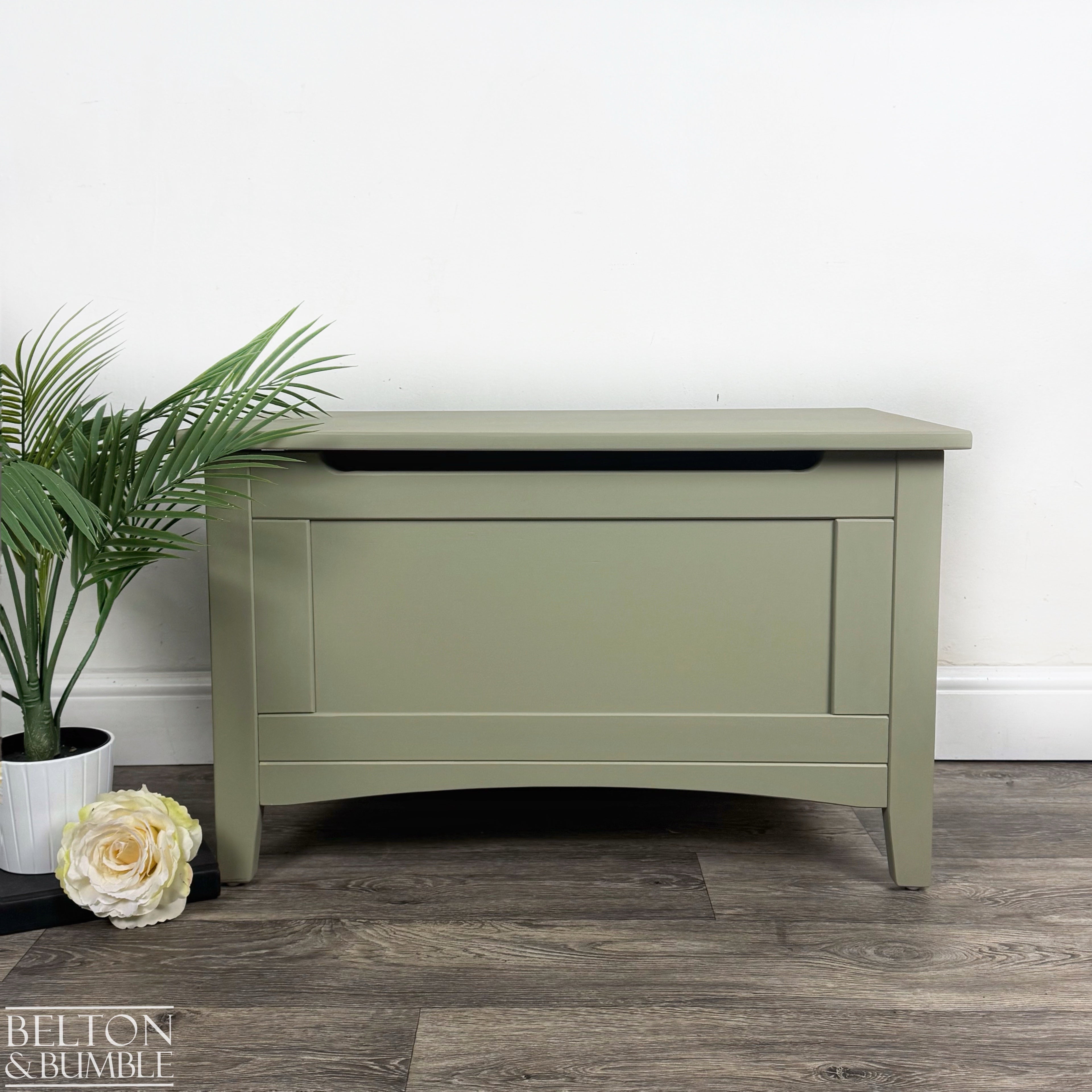 Pine Blanket Box in Lichen Green with Removable Cushion