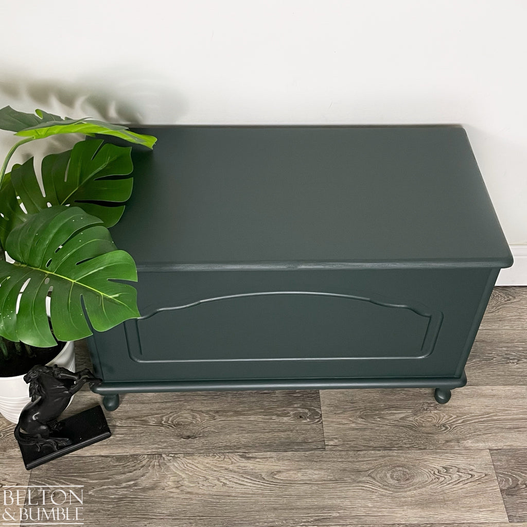 Blanket Storage Box in Dark Green-Belton & Bumble
