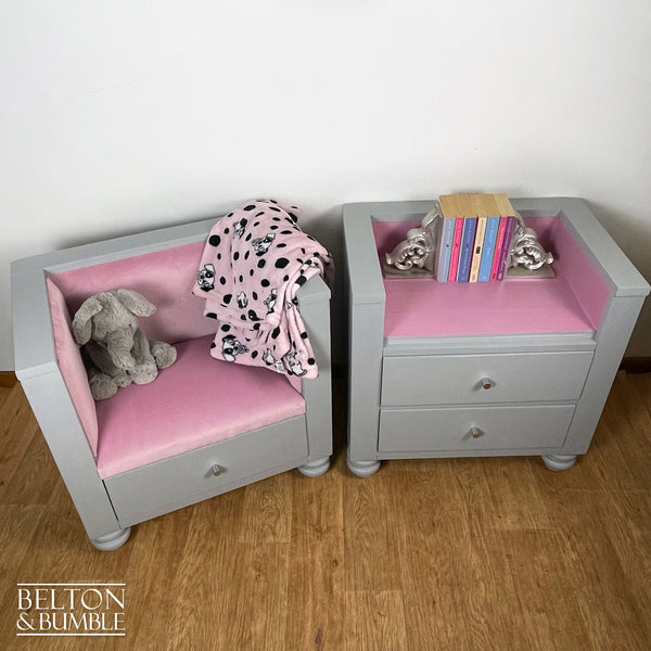 Children’s Reading Seat and Storage Bookcase Set – Top surface detail showing finish and pink velvet