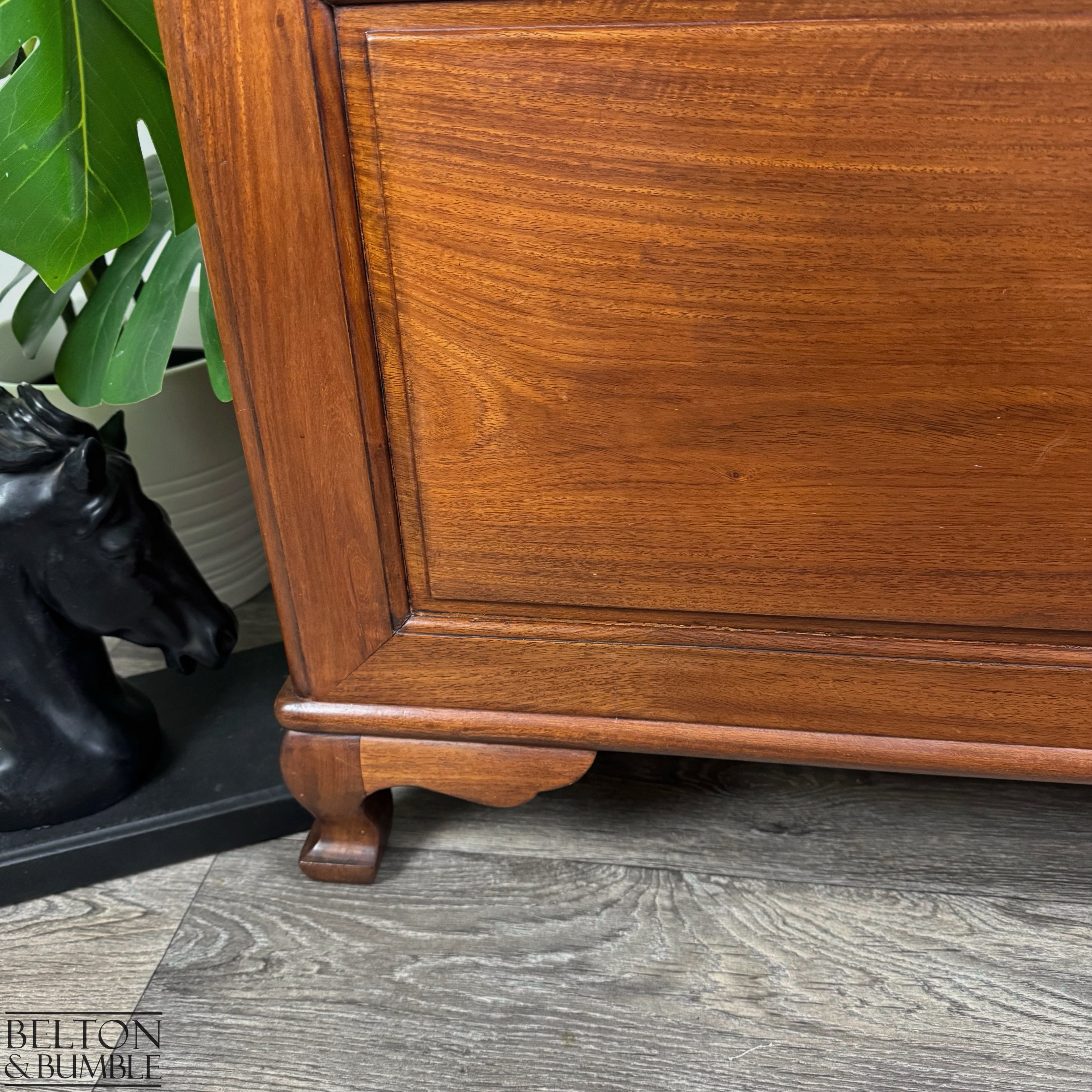 Mahogany Blanket Box Storage Chest with Lift-Up Lid
