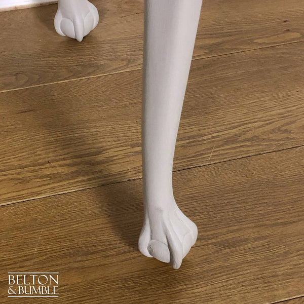 Grey Silver Pie Crust Side Table – Close-up of grey finish on painted legs