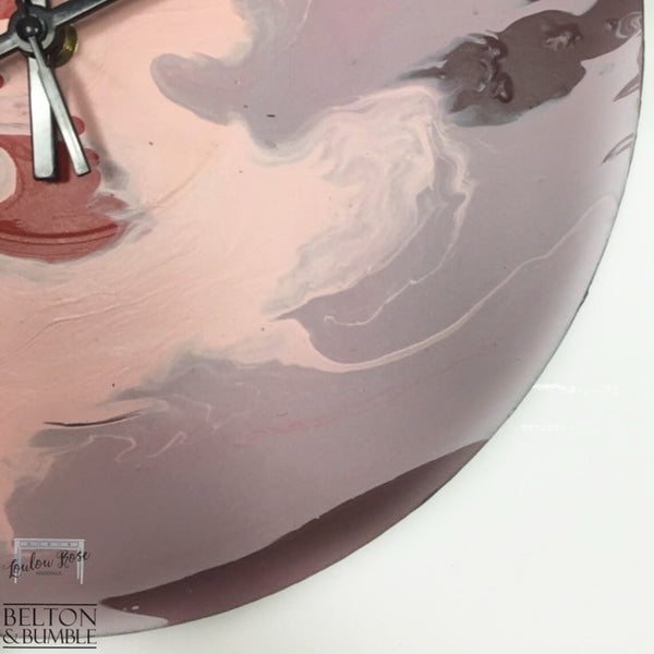 Red & Pink Vinyl Record Clock – Abstract Burst Design — edge profile showing paint