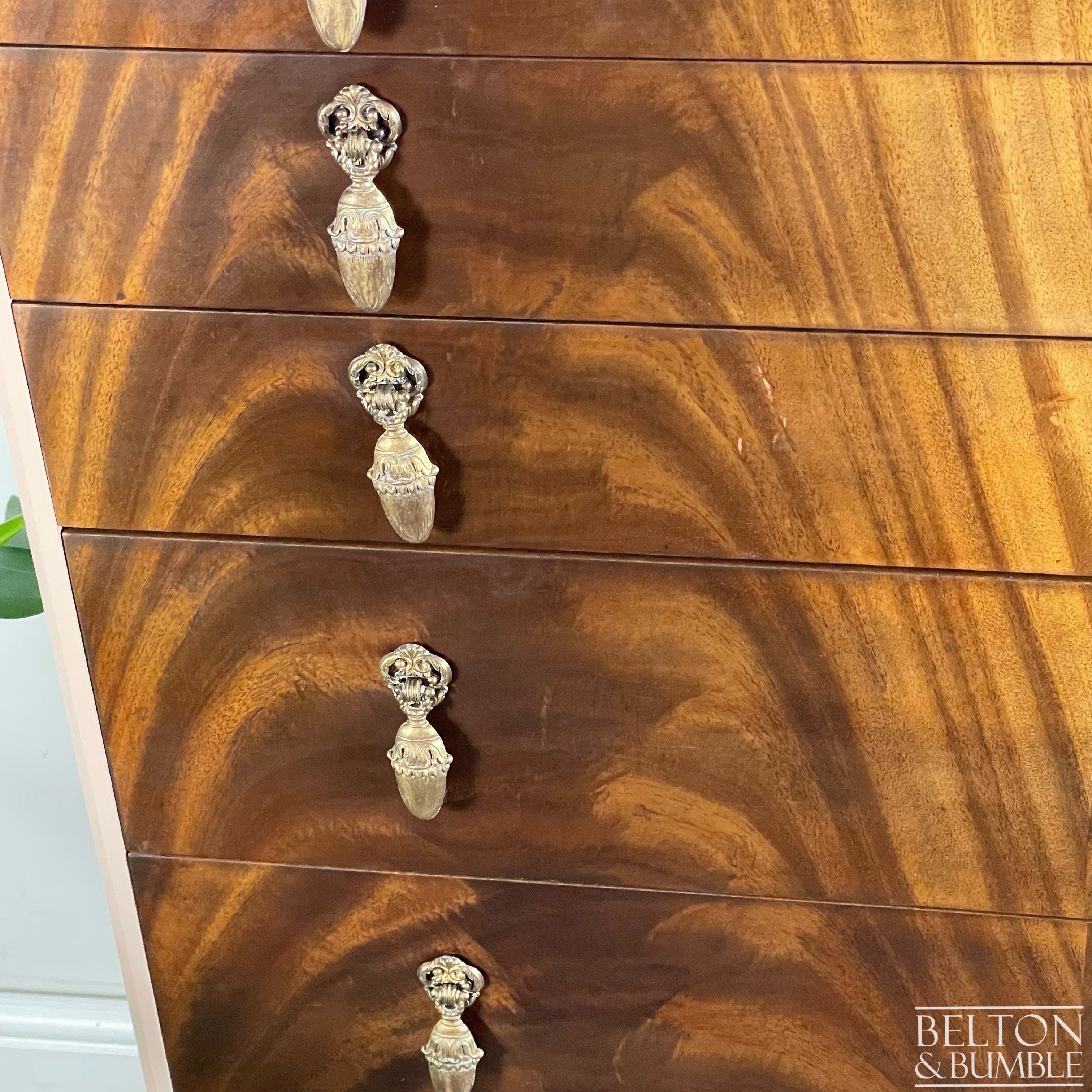 Seven Drawer Chest of Drawers in Dusky Pink and Flame Mahogany – Close-up of mahogany with pink, dusky pink finish and texture