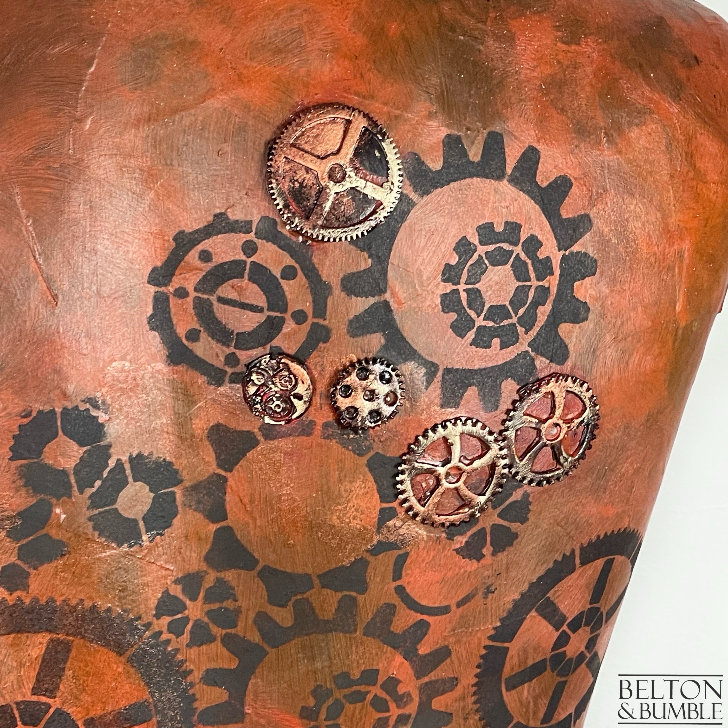 Steampunk Mannequin Lamp with Black Wooden Stand – Close Up of Cogs and paintwork