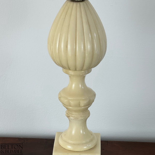 Vintage Alabaster Table Lamp  – Close up of middle section