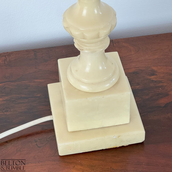 Vintage Alabaster Table Lamp  – Detail shot close up