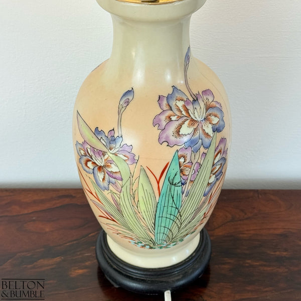 Vintage Hand Painted Ceramic Table Lamp – Detail shot close up