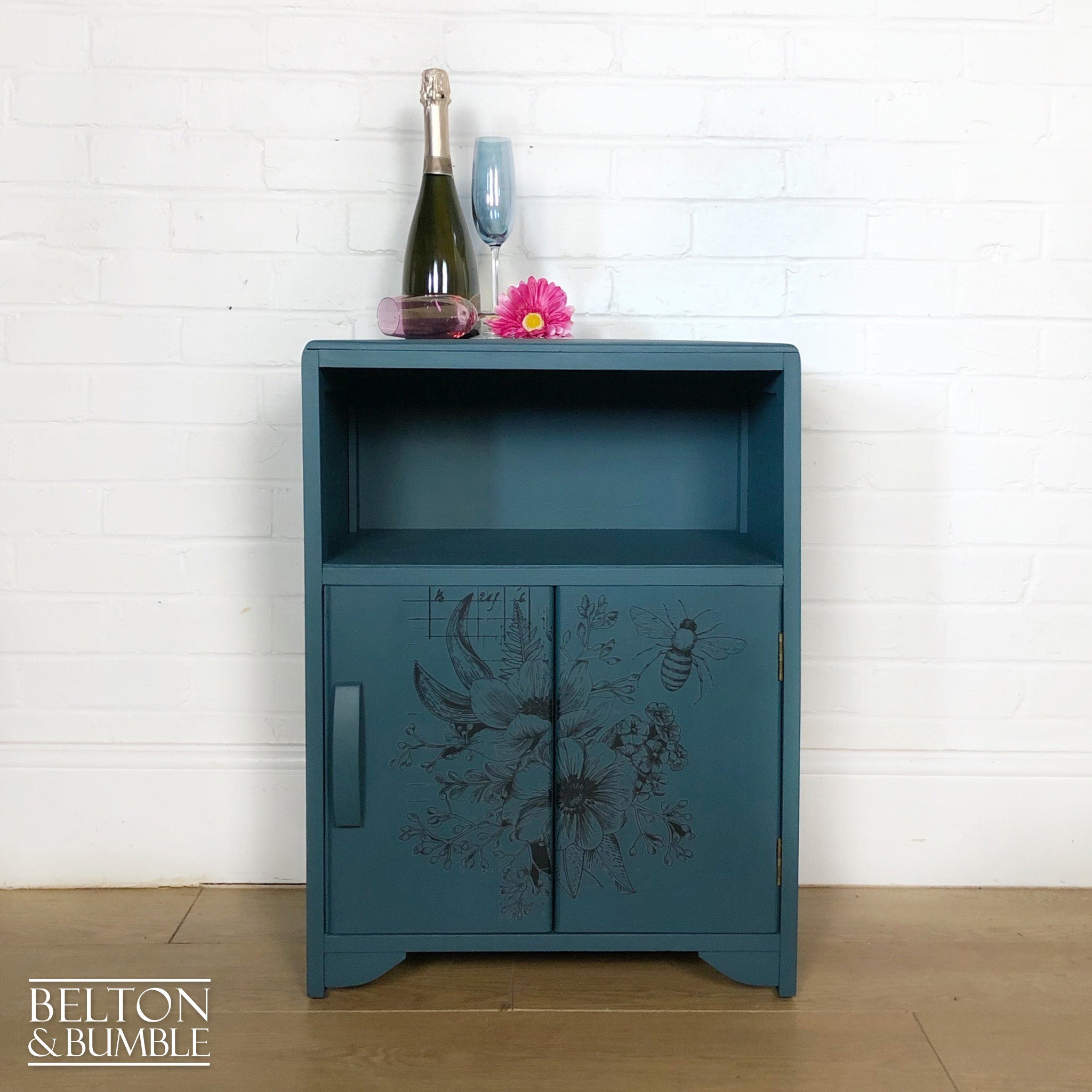 Petite Drinks Cabinet with Bifold Doors and Internal Sensor Light-Belton & Bumble