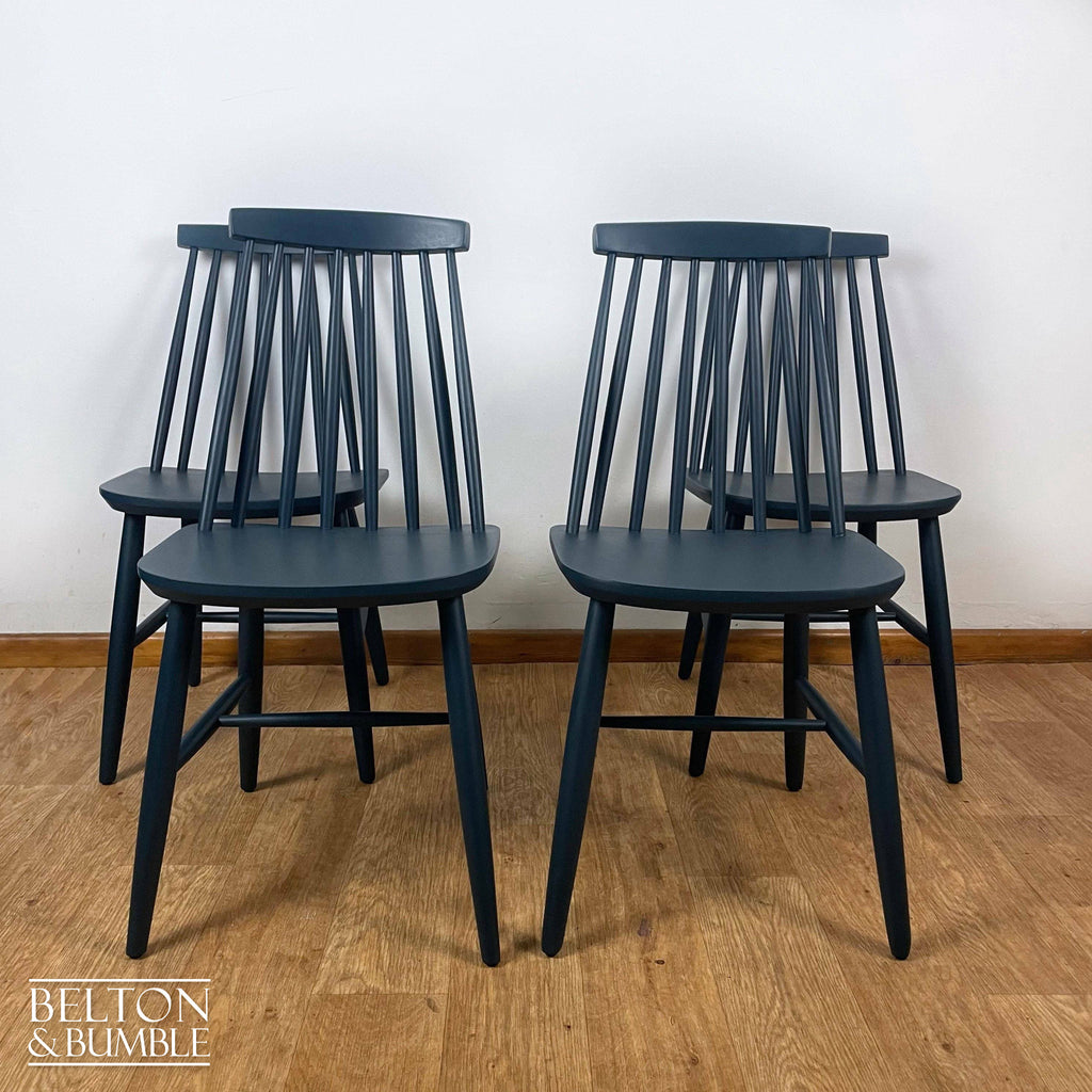 Pine Dining Table and Four Chair Set in Navy Blue-Belton & Bumble