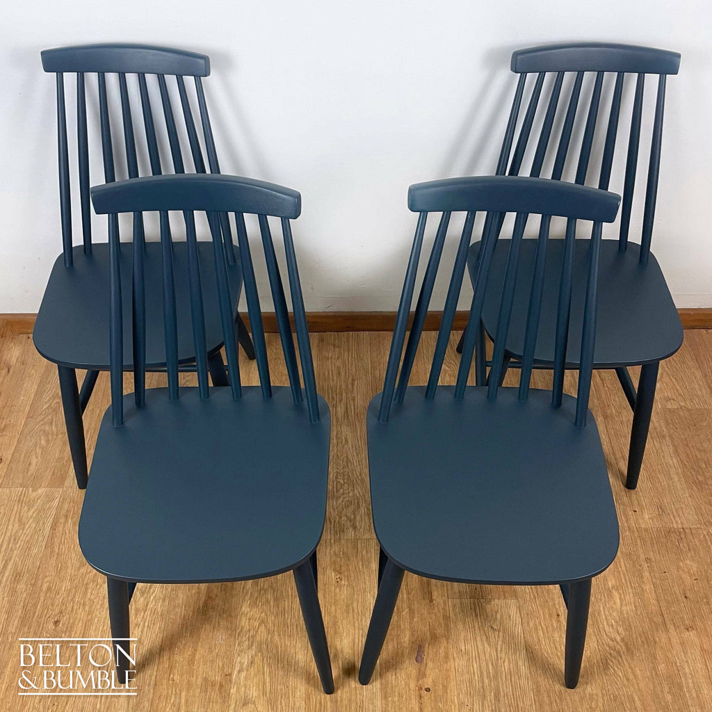 Pine Dining Table and Four Chair Set in Navy Blue-Belton & Bumble